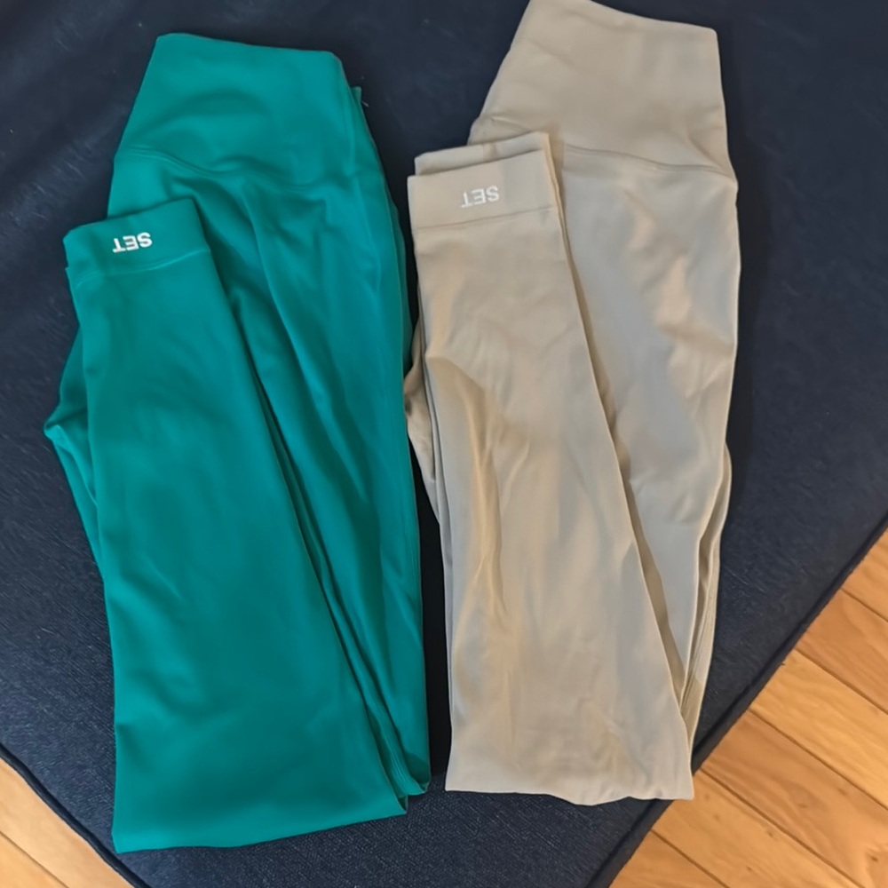 SET Active Teal and Beige Leggings